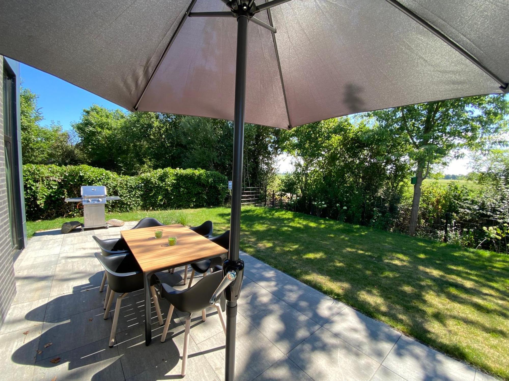 Green Villa In Bester Lage - Dachterrasse Mit Meerblick - Grosser Eingezaeunter Garten - Kinderfreundlich - Hunde Inklusive - 4 Sterne Resort - Direkt Am Strand - Pool Inklusive هولْسْهورست المظهر الخارجي الصورة